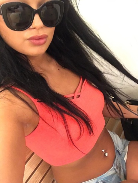 Baklali Elit Escort Simge - Rezidans ve Otel Eşliği